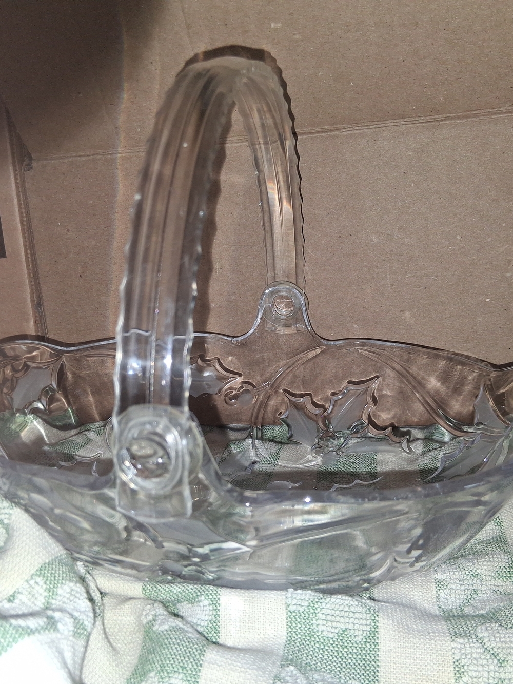 Mikasa Seasons Holly Crystal Bowl/ Dish Basket with Removable Handle 9 In. Long